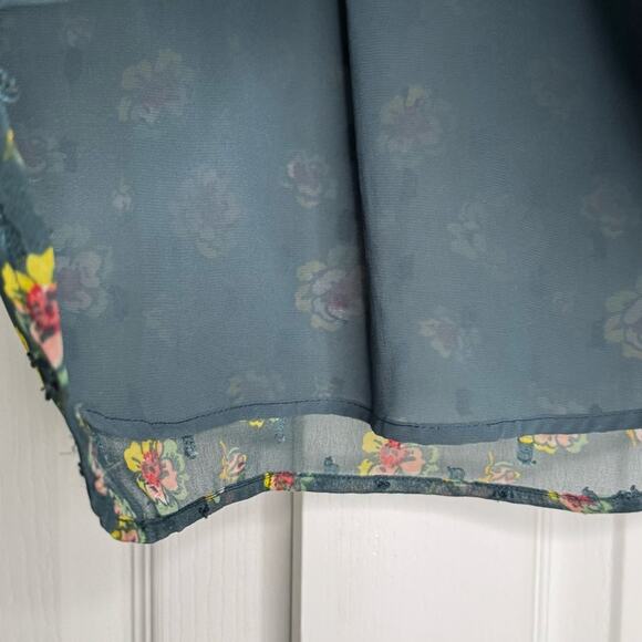 LOFT Bell Sleeve Blouse with Mandarin Collar Floral Print Chiffon XSP to Small - Picture 8 of 12